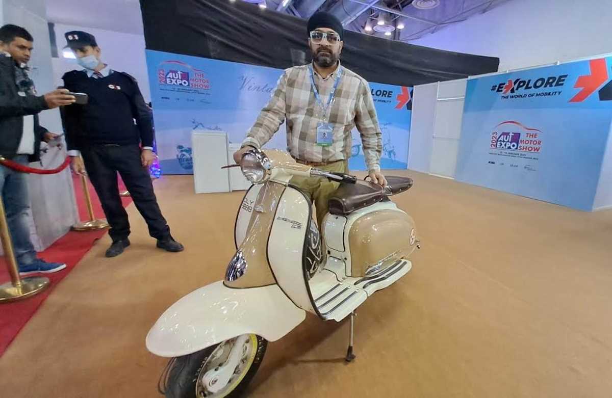 सपनों में आते थे पिताजी तो घर लाए पिताजी की विन्टेज स्कूटर